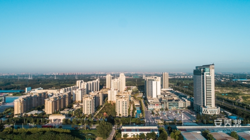 燕达金色年华养护中心园区航拍全景
